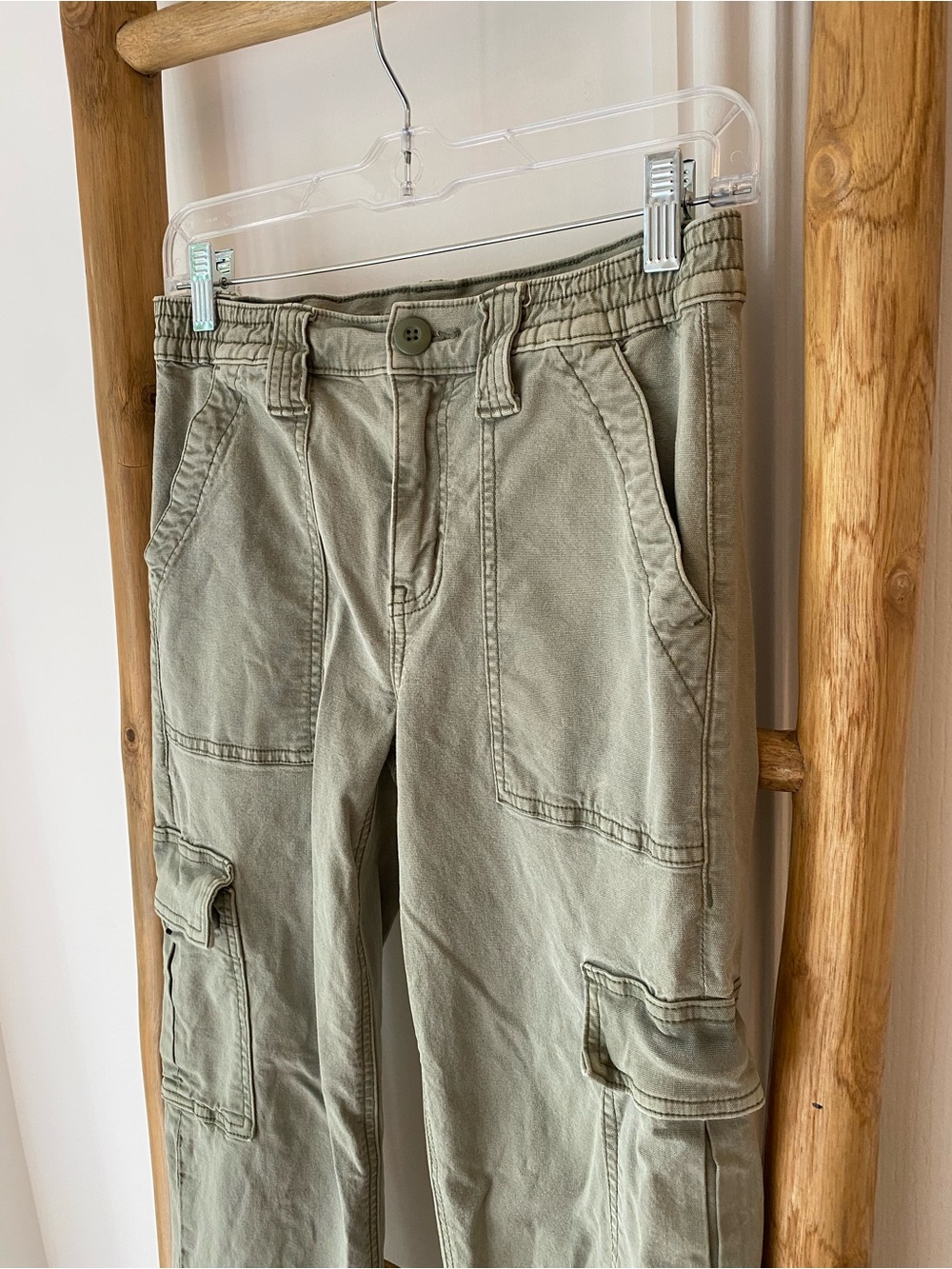 American Eagle High-Rise Cargo Pants Olive Green Sz 2 Regular Casual Utility - Picture 3 of 9